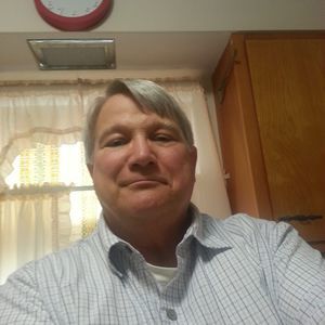 Meet your Posher, Dennis